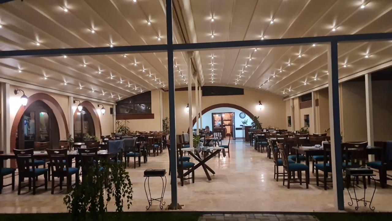 Curtea Domneasca Ξενοδοχείο Βασλούι Εξωτερικό φωτογραφία